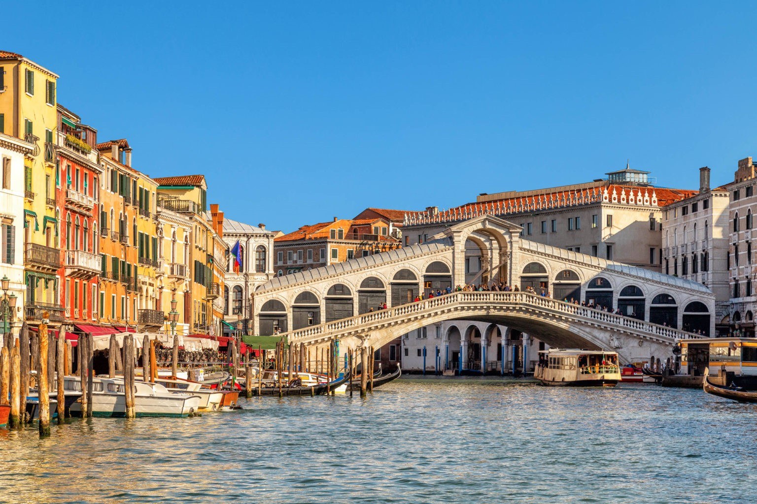 Rialtobrücke in Venedig
